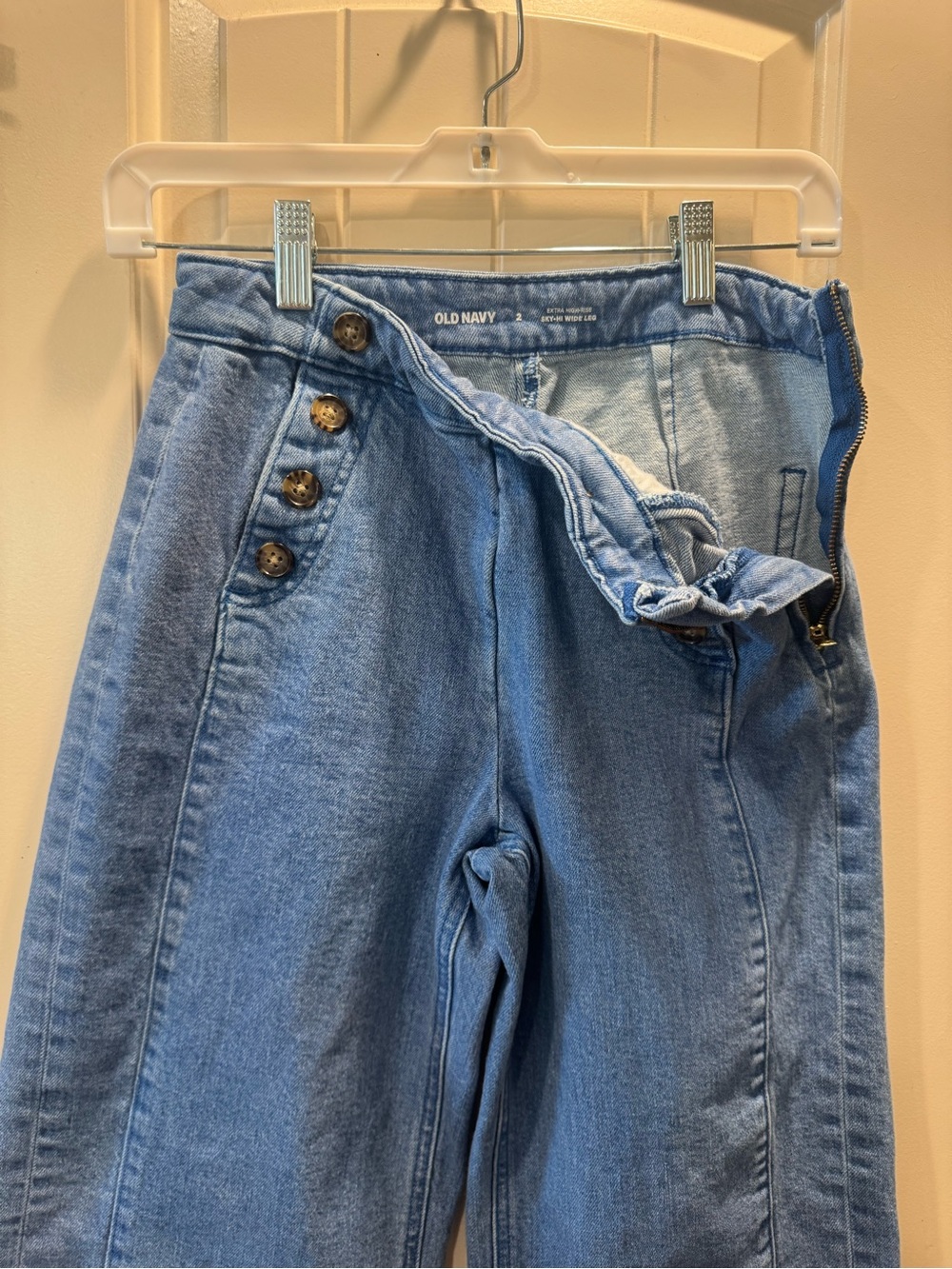 High-Rise Wide-Leg Jeans - Picture 5 of 7